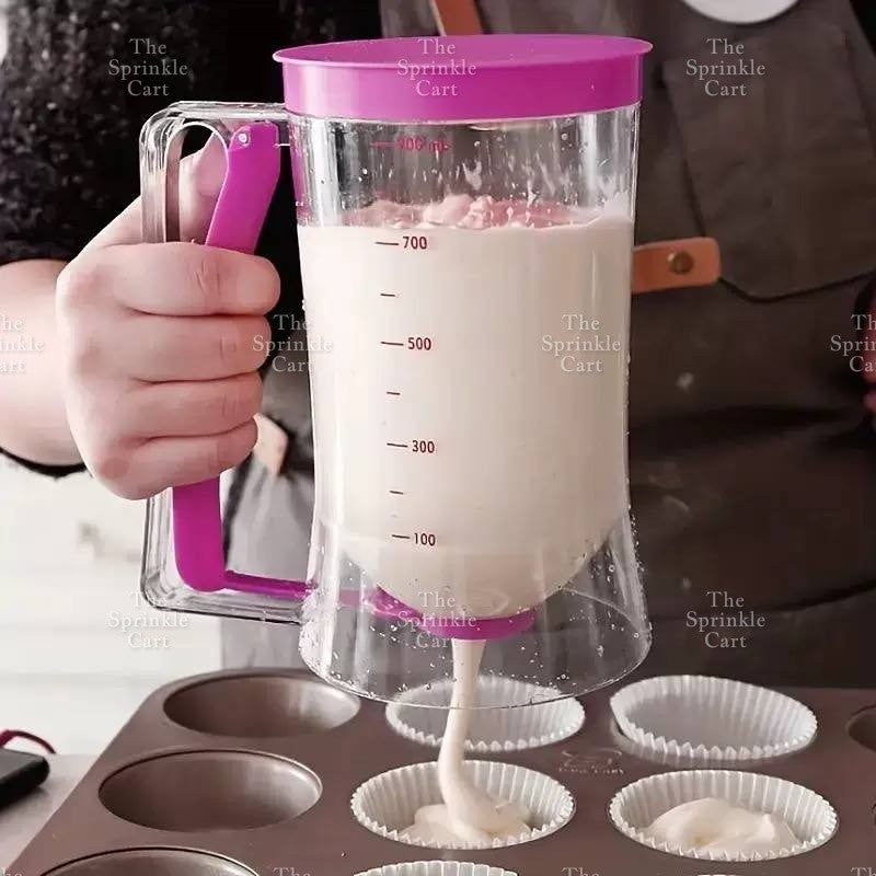 Handheld Cake and Pastry Batter Measuring Cup and Dispenser TSC